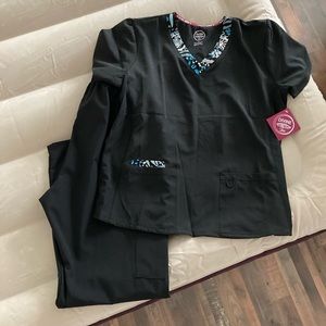 Women's Black Nursing Scrubs, XL